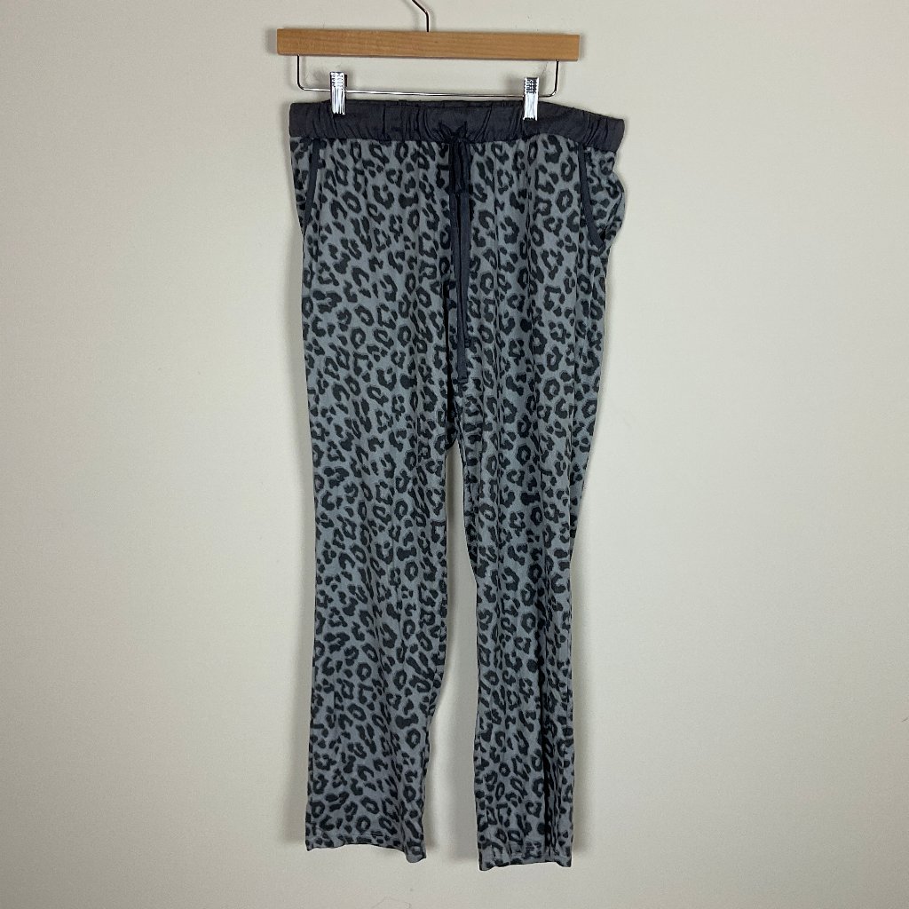 220 Lucky Brand Pants Medium